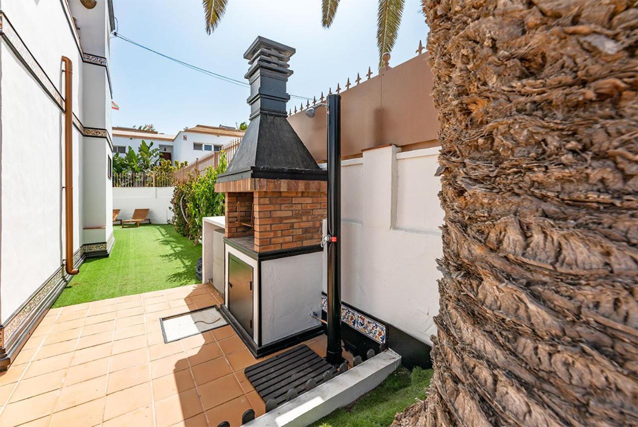 Villa Corralejo Bay Beachfront Corralejo By Holidays Home Exterior foto