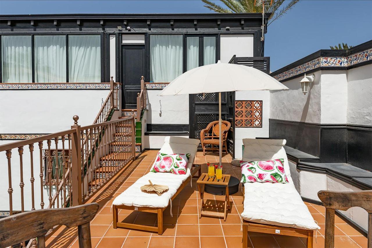 Villa Corralejo Bay Beachfront Corralejo By Holidays Home Exterior foto
